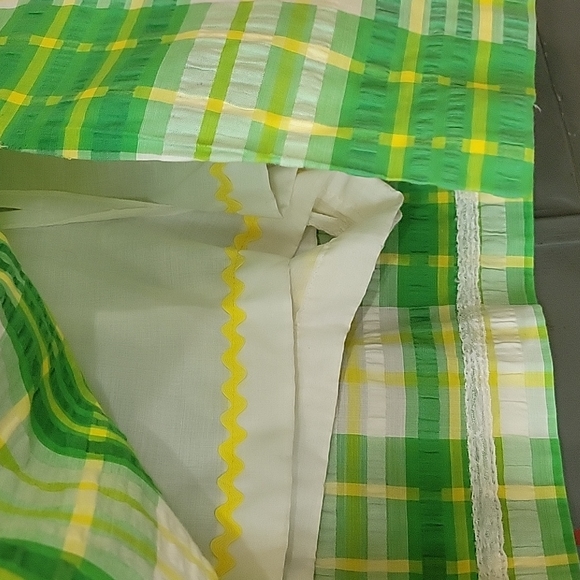 Vintage Skirt with Shorts - Picture 14 of 14